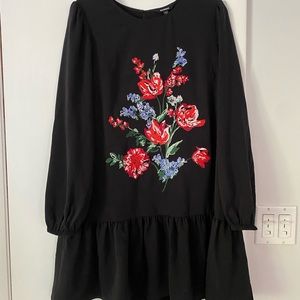 Black Long Sleeve Light Weight Express 
Shift Dress